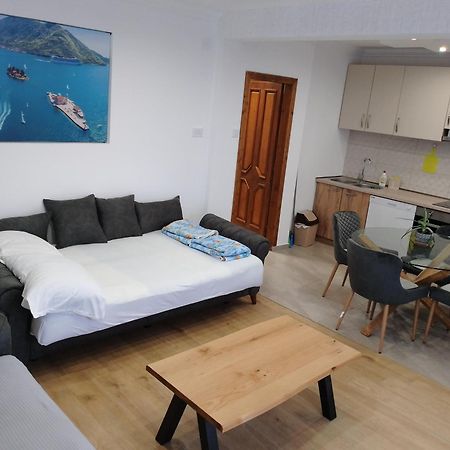 Apartment Ksenija Kotor Eksteriør bilde