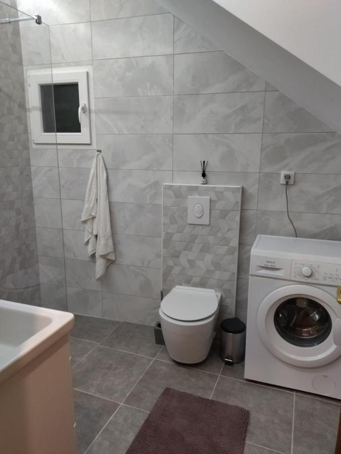 Apartment Ksenija Kotor Eksteriør bilde
