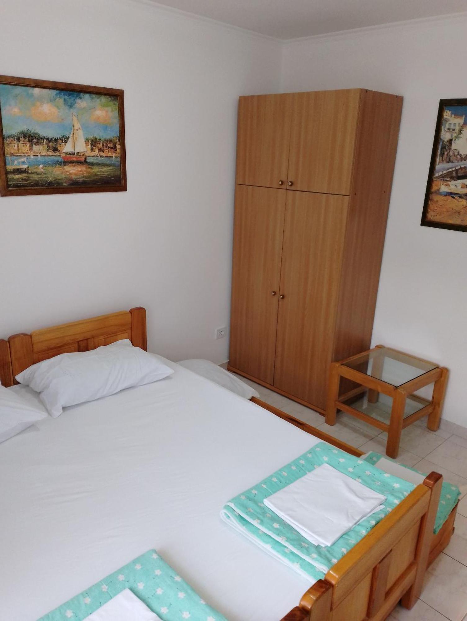 Apartment Ksenija Kotor Eksteriør bilde