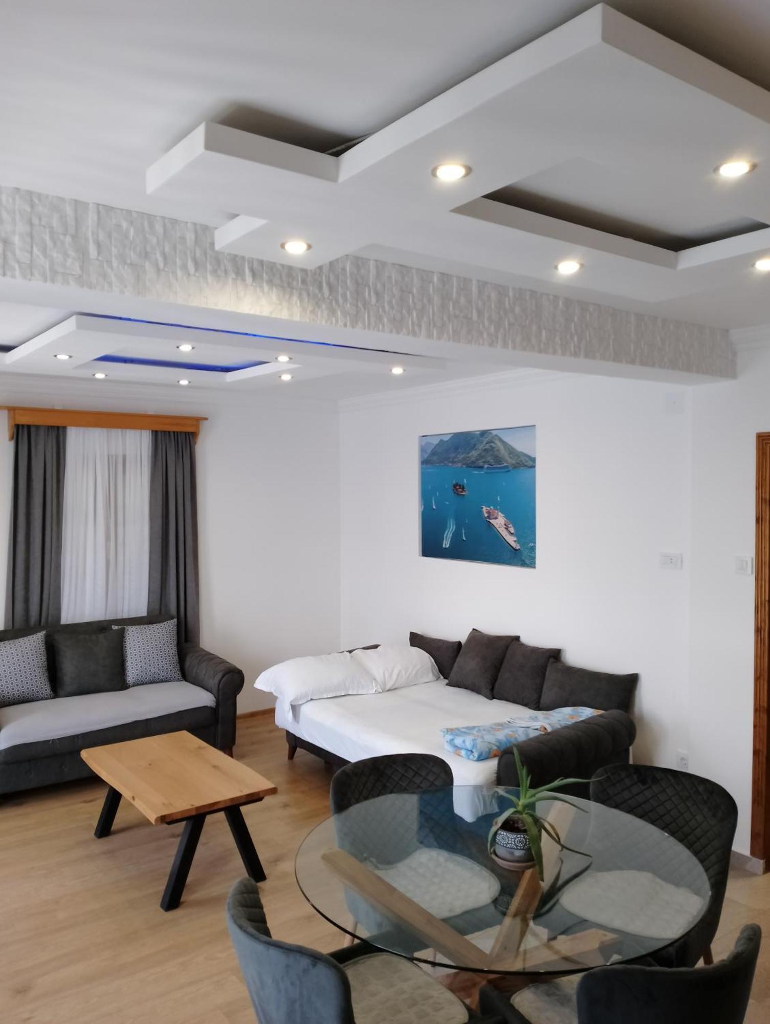 Apartment Ksenija Kotor Eksteriør bilde